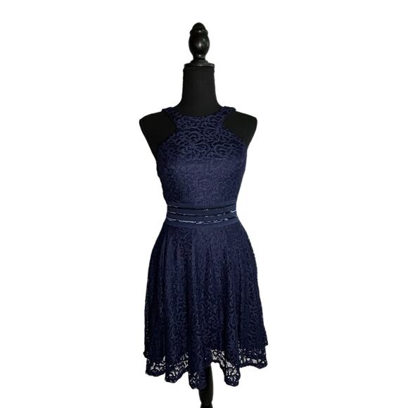 City Studio Navy Lace Stretchy Mini Dress, Size 5, Pre-owned - Picture 1 of 4